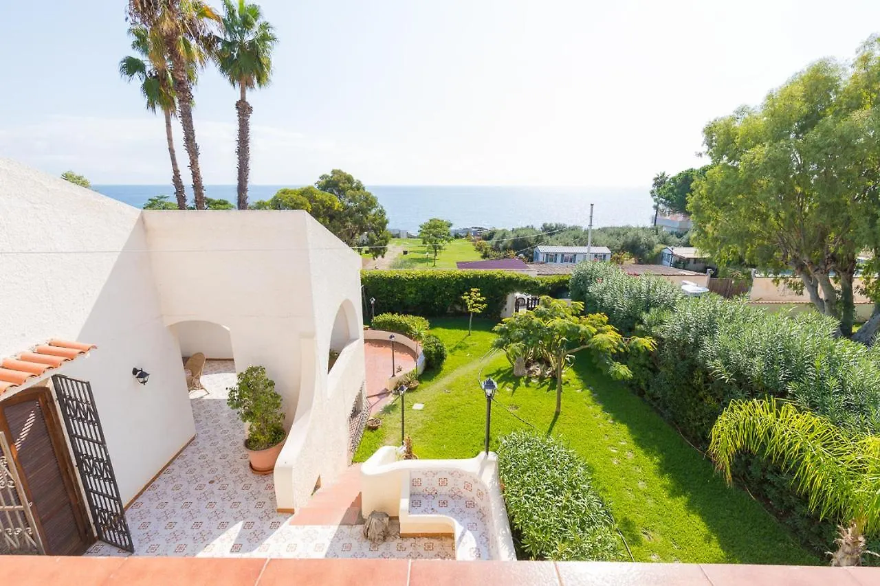 Villa Melisa Fontane Bianche Holiday home