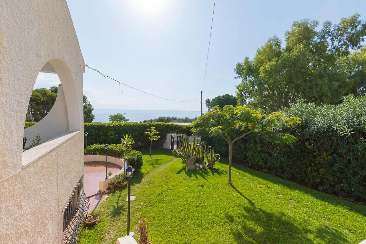 Holiday home Villa Melisa Fontane Bianche